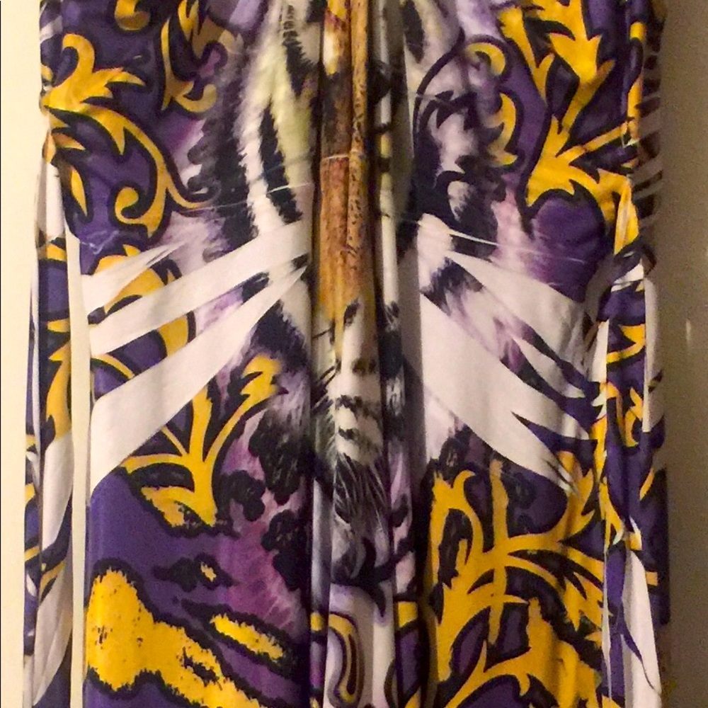 Tiger sun dress , never been worn . Size Large